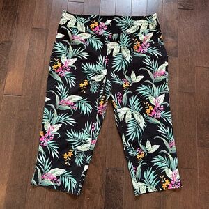 Laura Tropical Pants capri